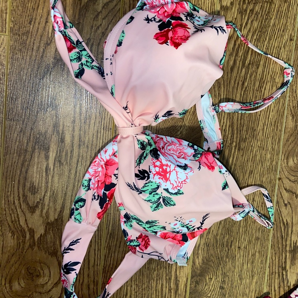 Bikini top